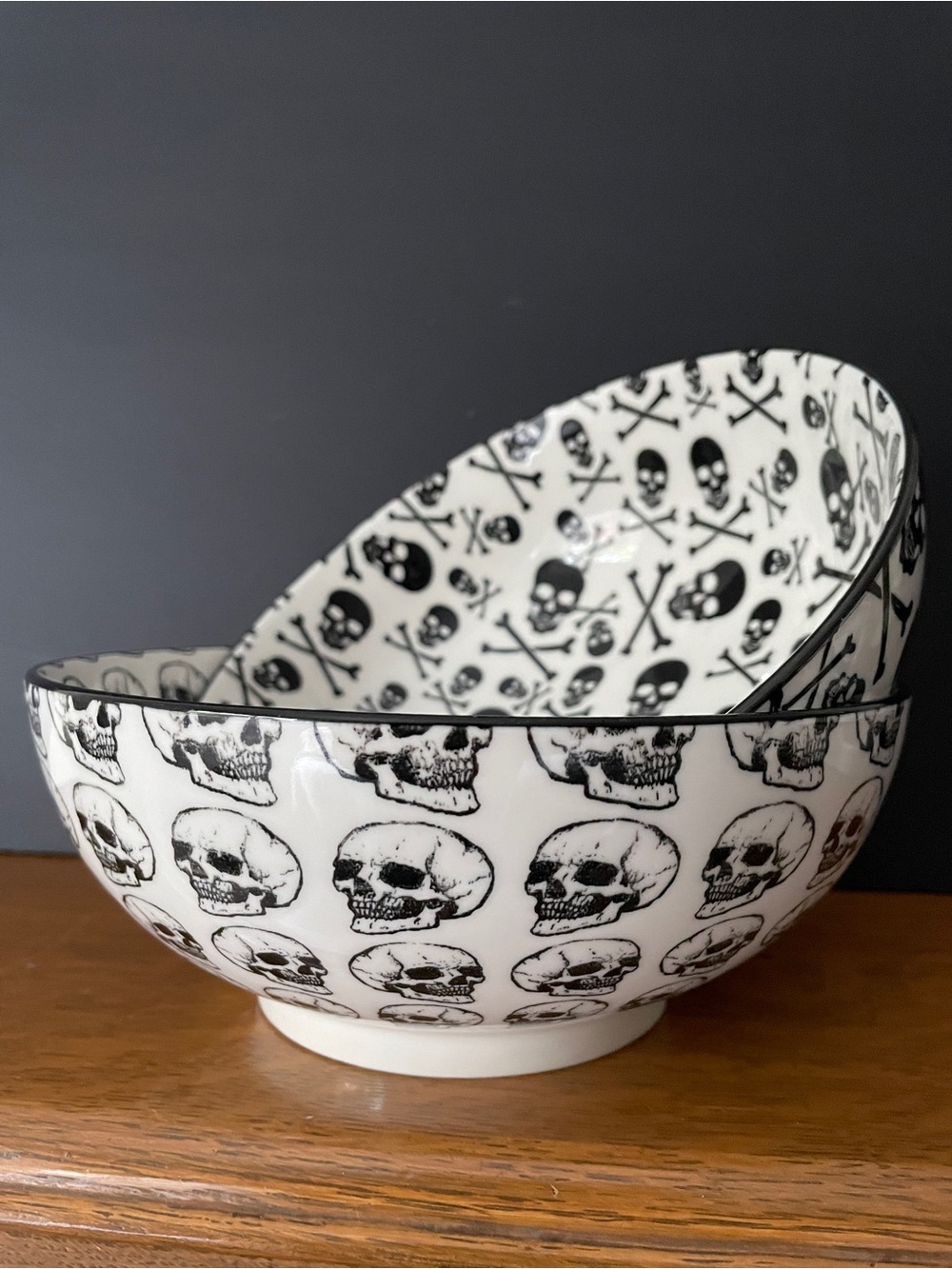 MugShotz Two Skull Pattern Ceramic Serving Bowl Set in Black and White